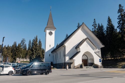 11-1.-Kommunion-26.04.2026-Lenzerheide144.jpg-11